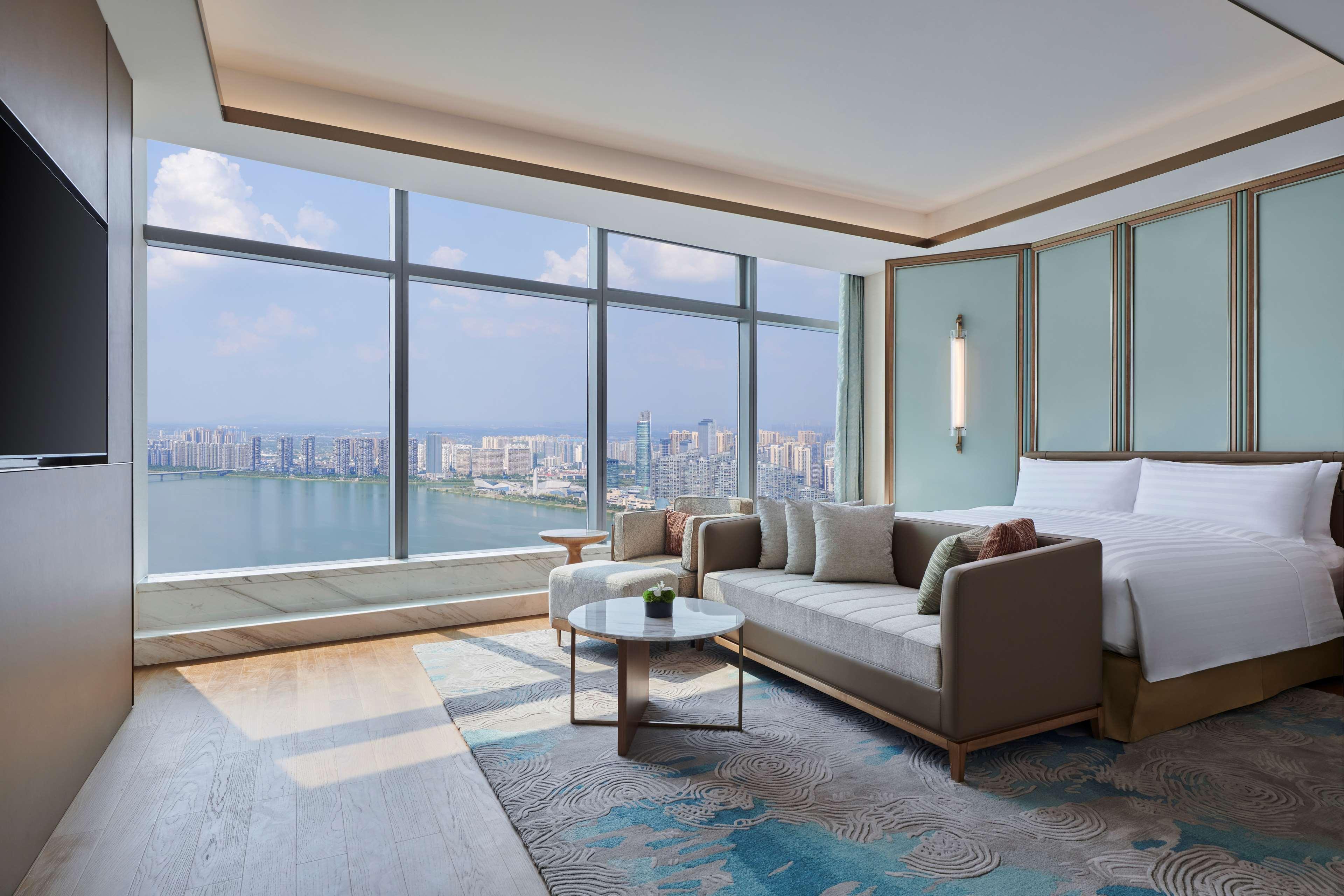 Hilton Changsha Riverside Exterior photo