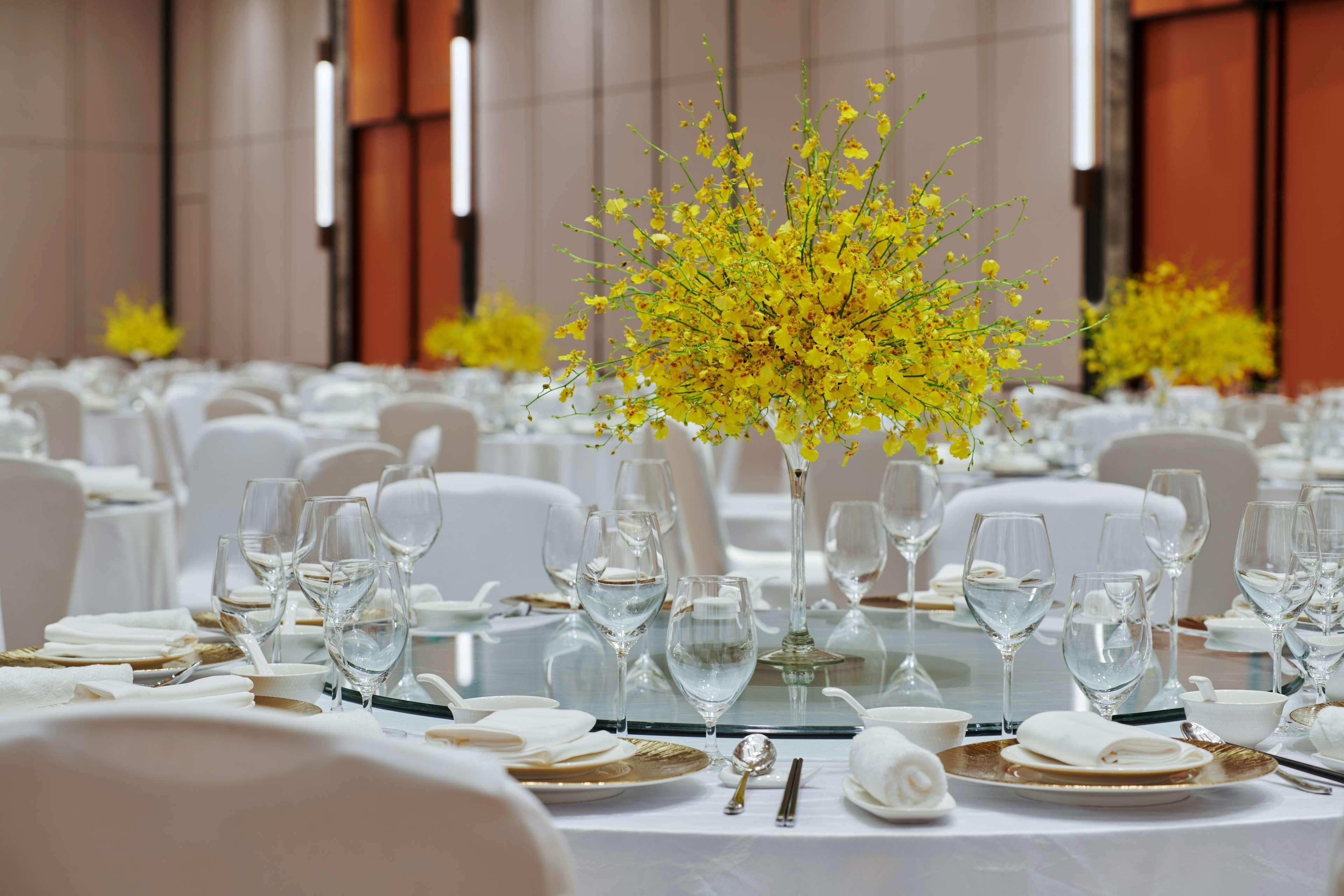 Hilton Changsha Riverside Exterior photo
