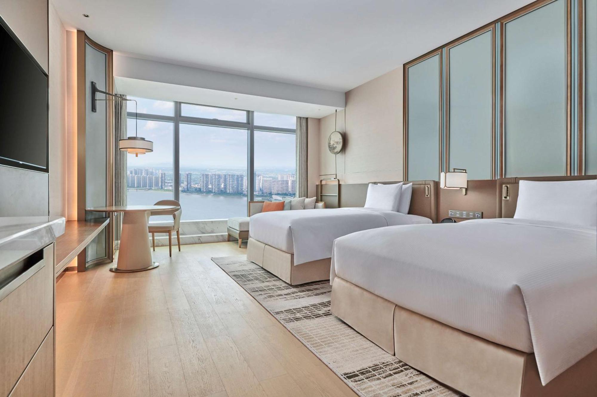 Hilton Changsha Riverside Exterior photo