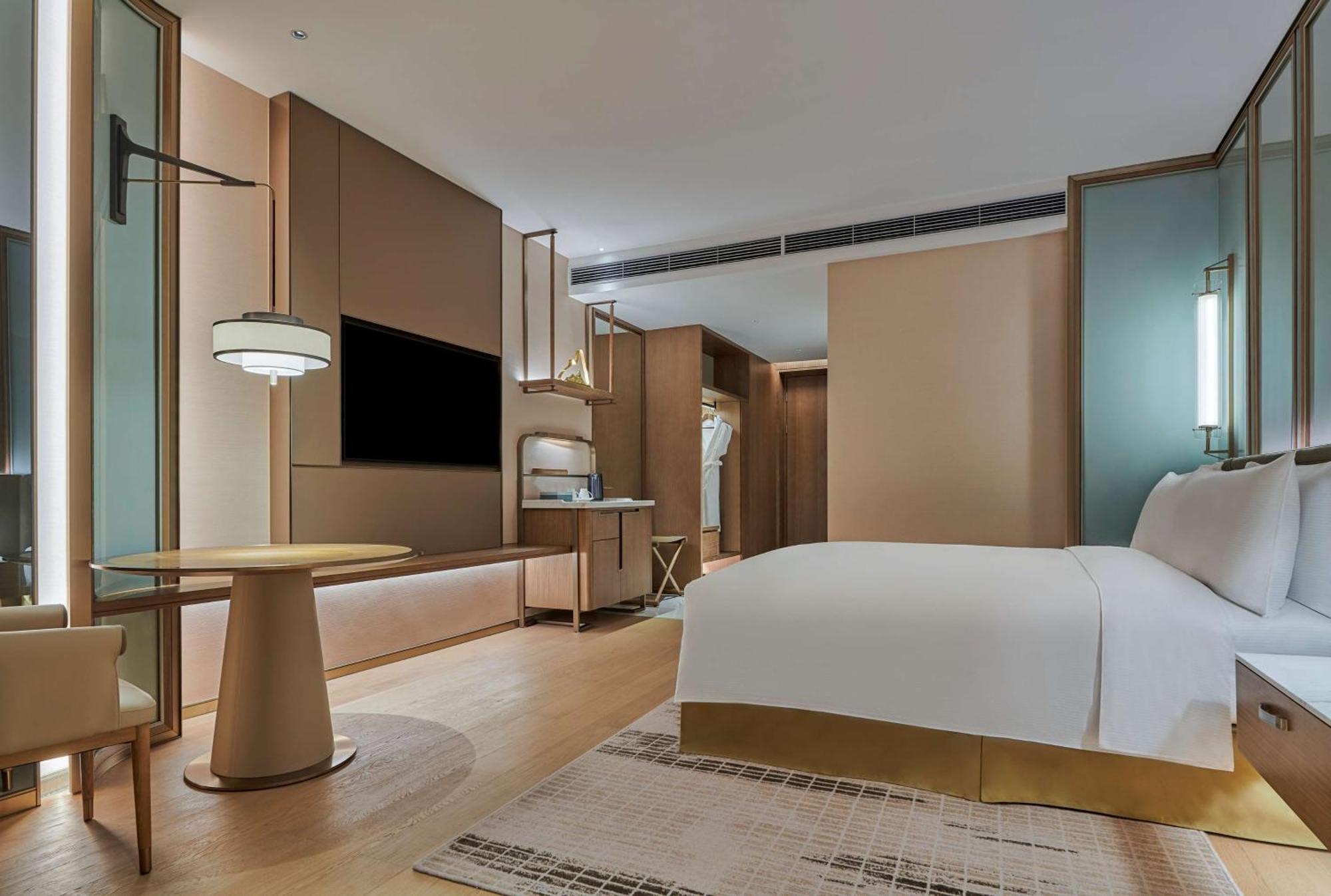 Hilton Changsha Riverside Exterior photo