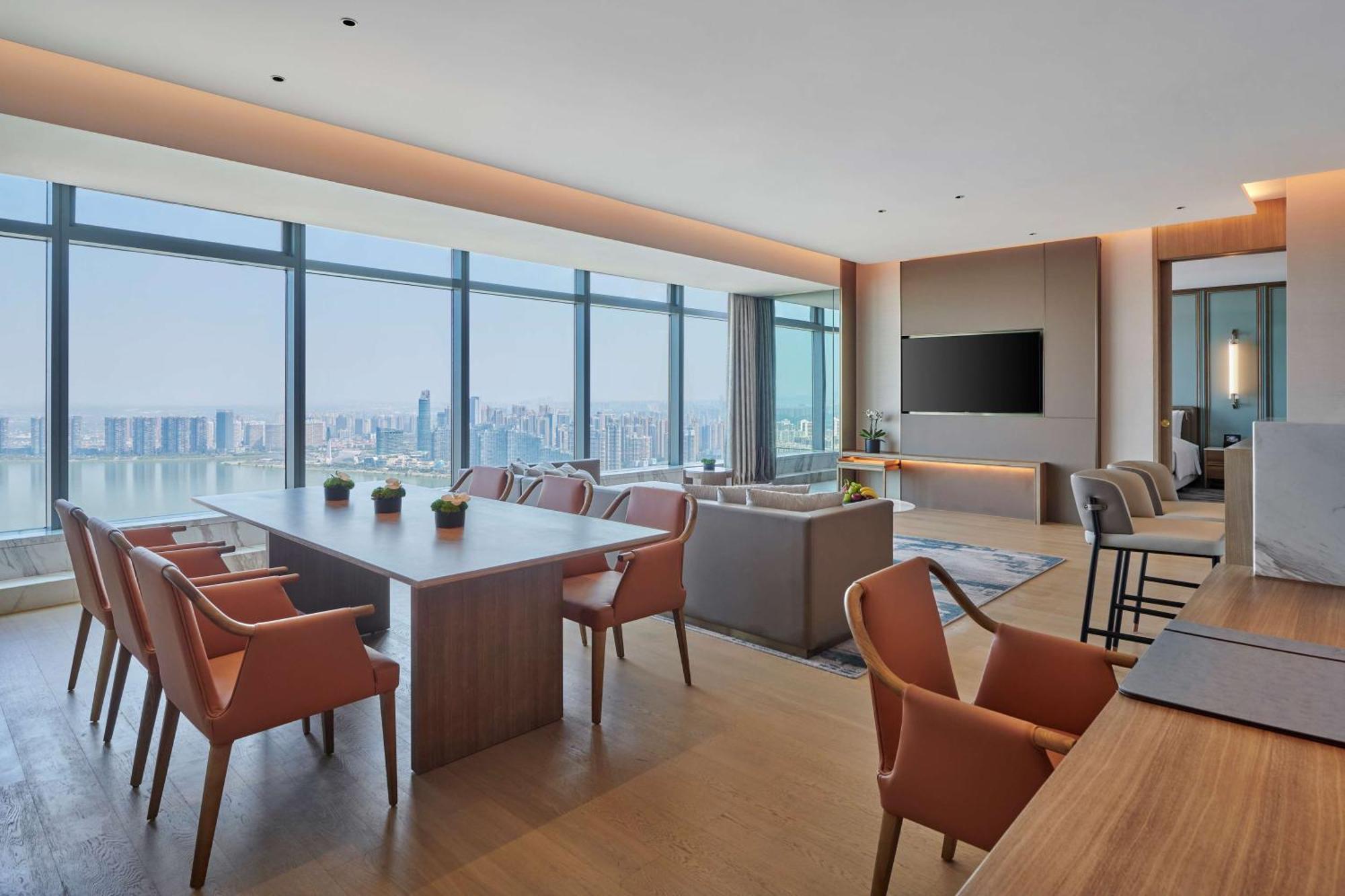 Hilton Changsha Riverside Exterior photo