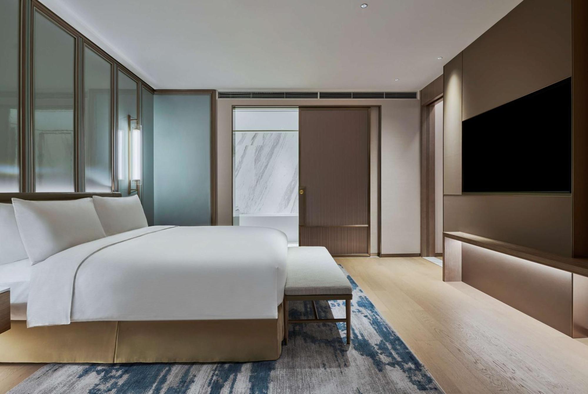 Hilton Changsha Riverside Exterior photo