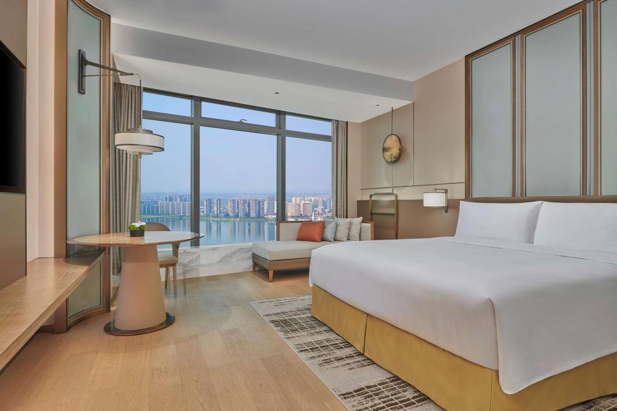 Hilton Changsha Riverside Exterior photo