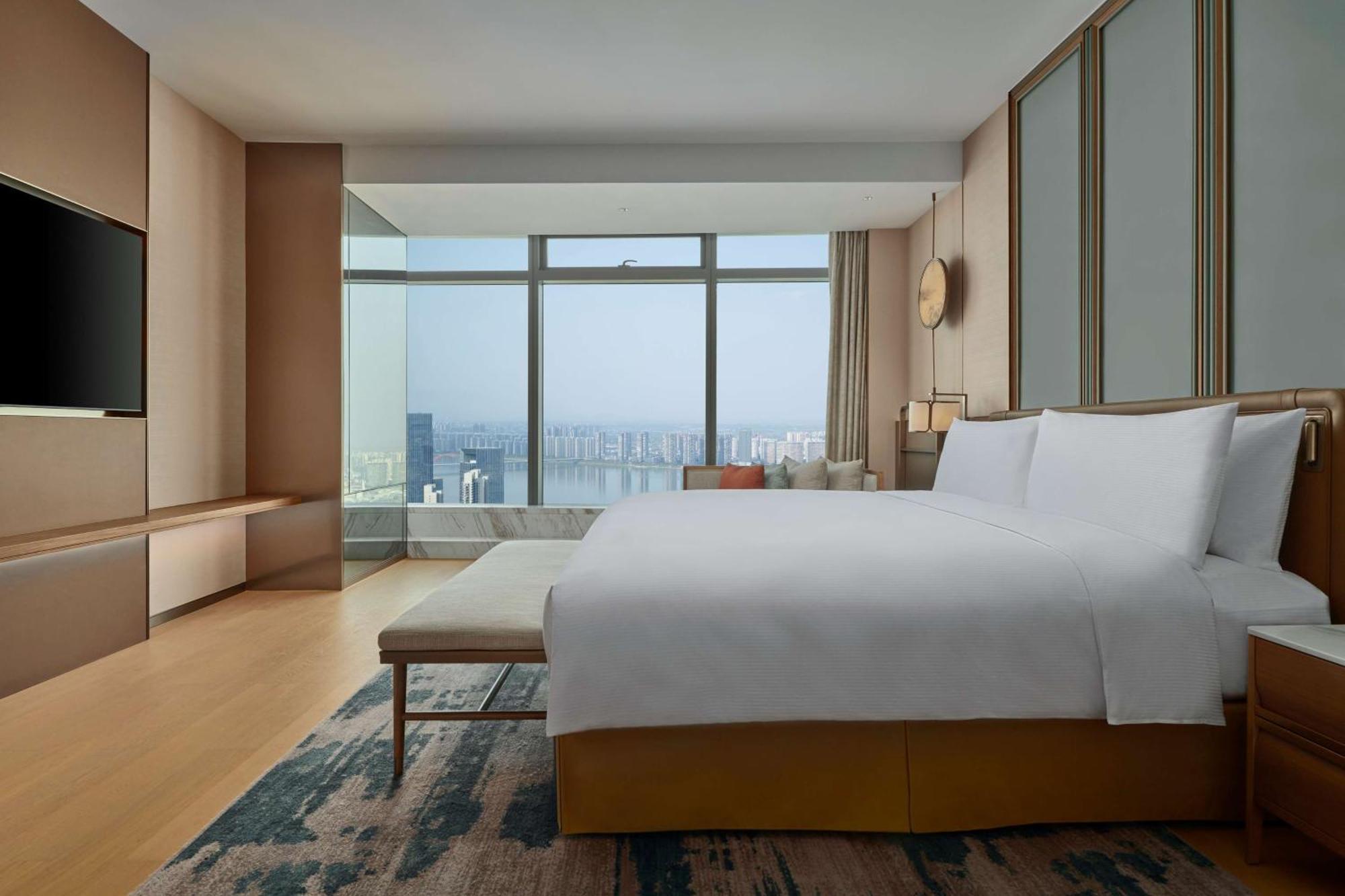 Hilton Changsha Riverside Exterior photo