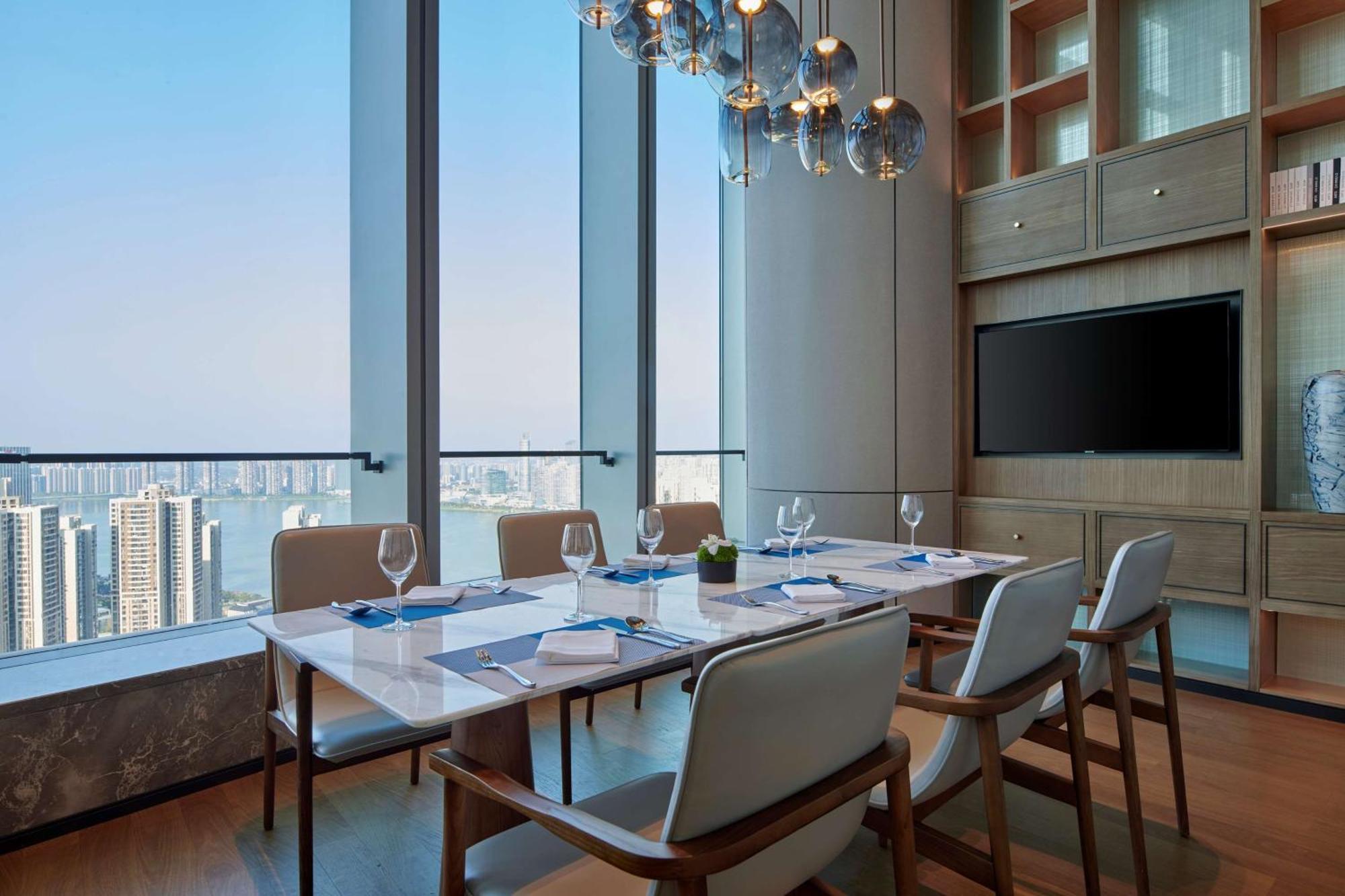 Hilton Changsha Riverside Exterior photo